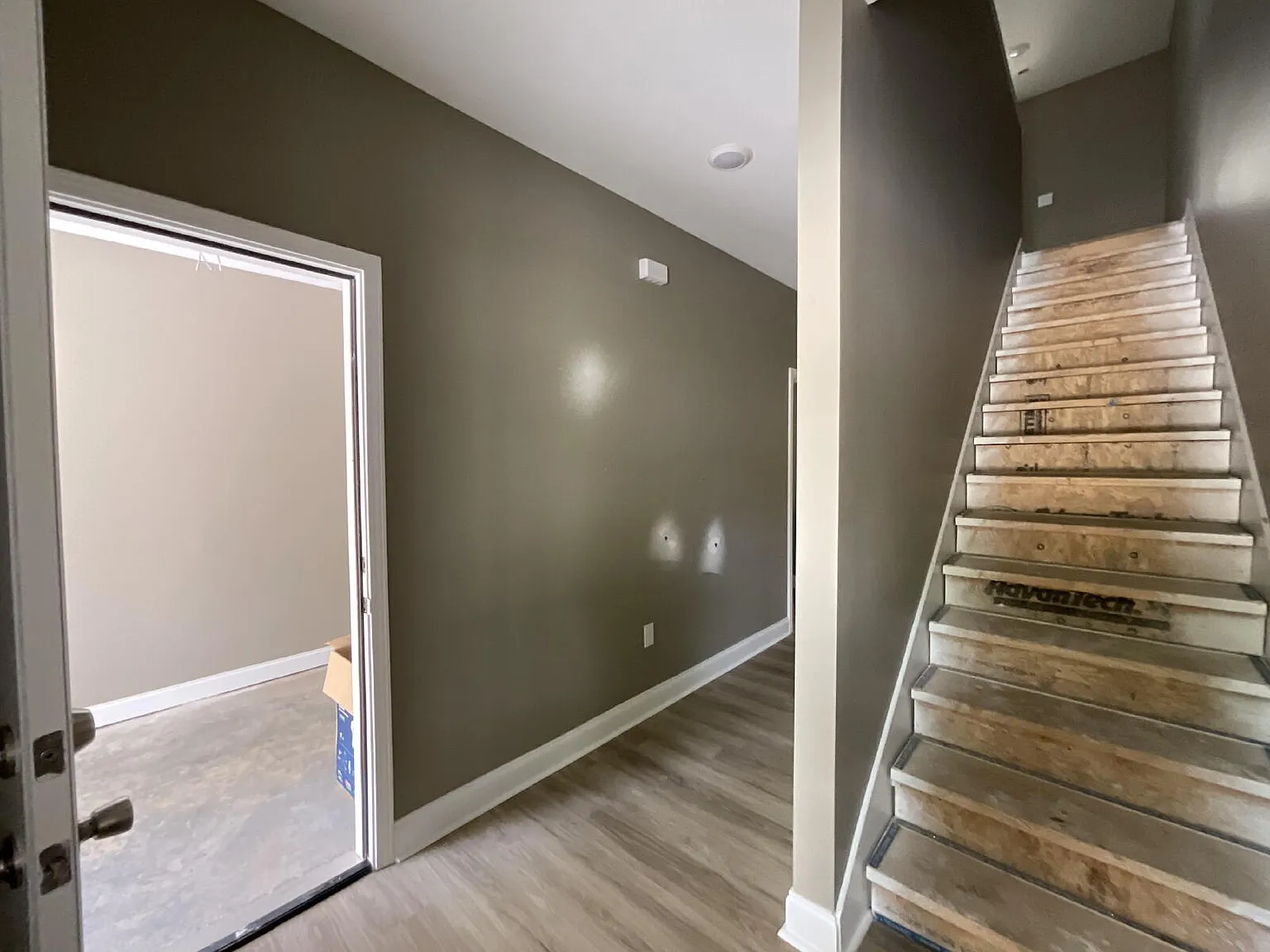 3 bed, 3.0 bath, $1,750 — Photo 4