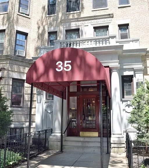 35 Queensberry St #7 — Photo 11