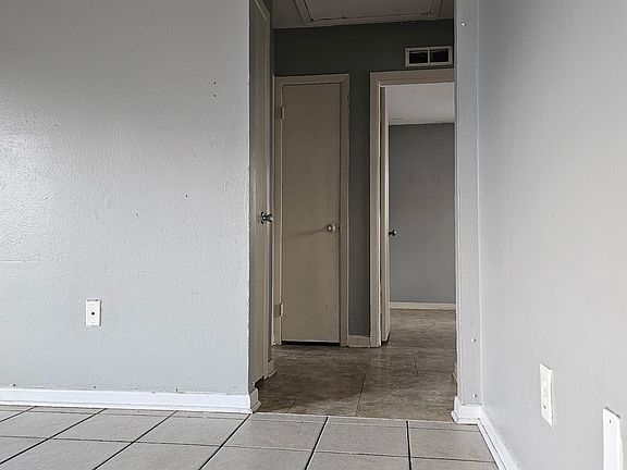 4th image of 3607 Norwood Ct