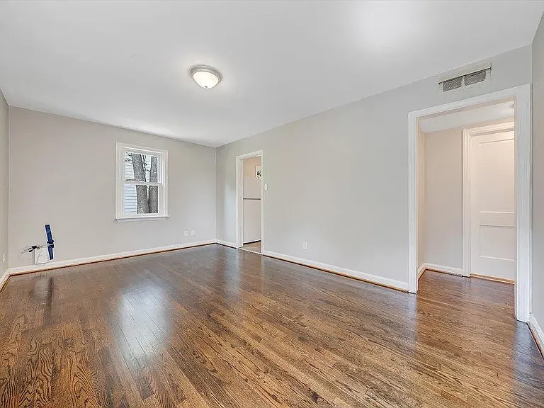 2109 Colgate St NE — Photo 5