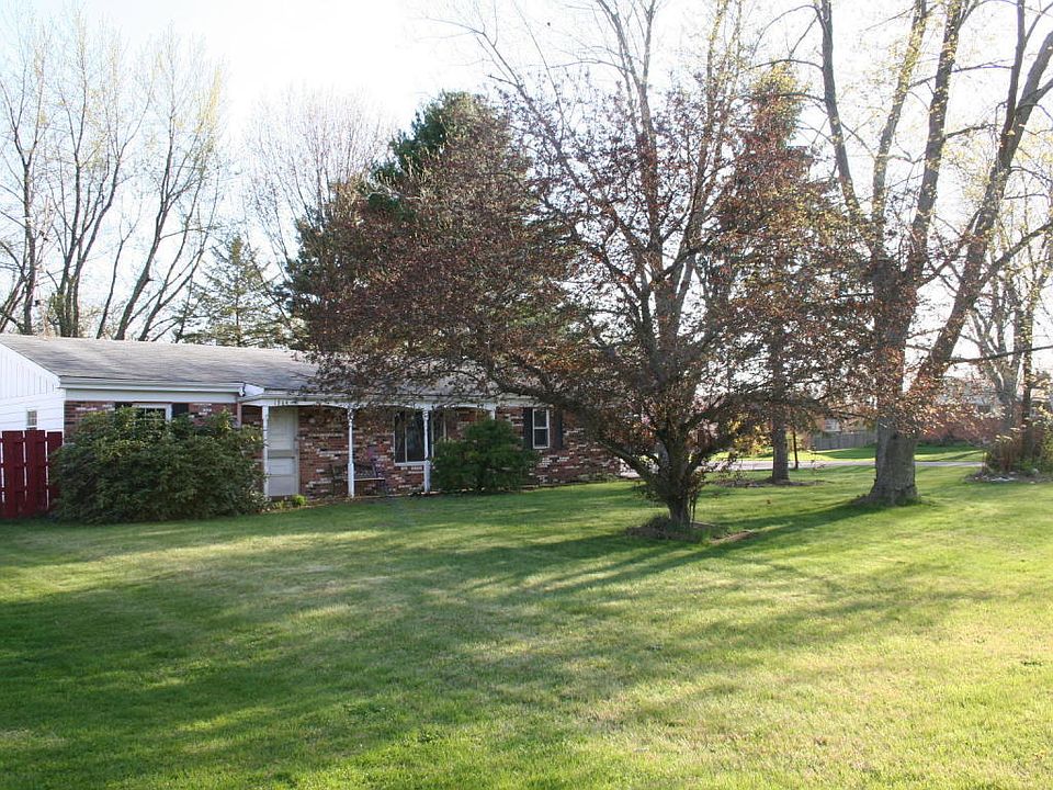 1st image of 1864 N Sierra Way