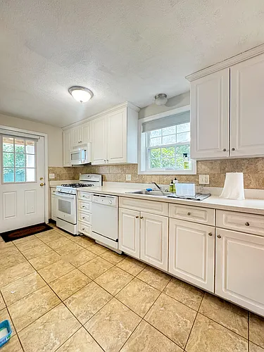17 Adamson St #1 Photo 1