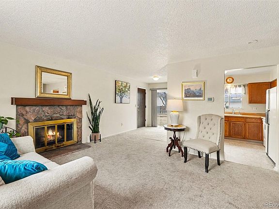 3rd image of 11055 Dahlia Court