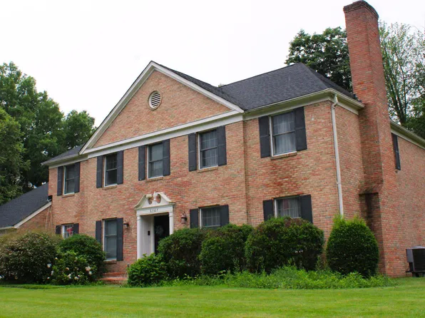 6367 Lynwood Hill Rd, Mc Lean, VA 22101