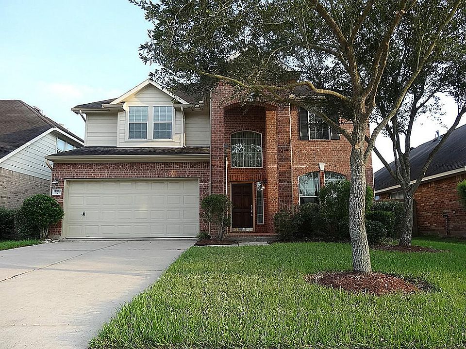 1st image of 11918 Fountain Brook Dr