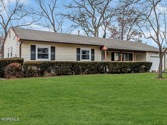 2nd image of 21 Bailey Avenue