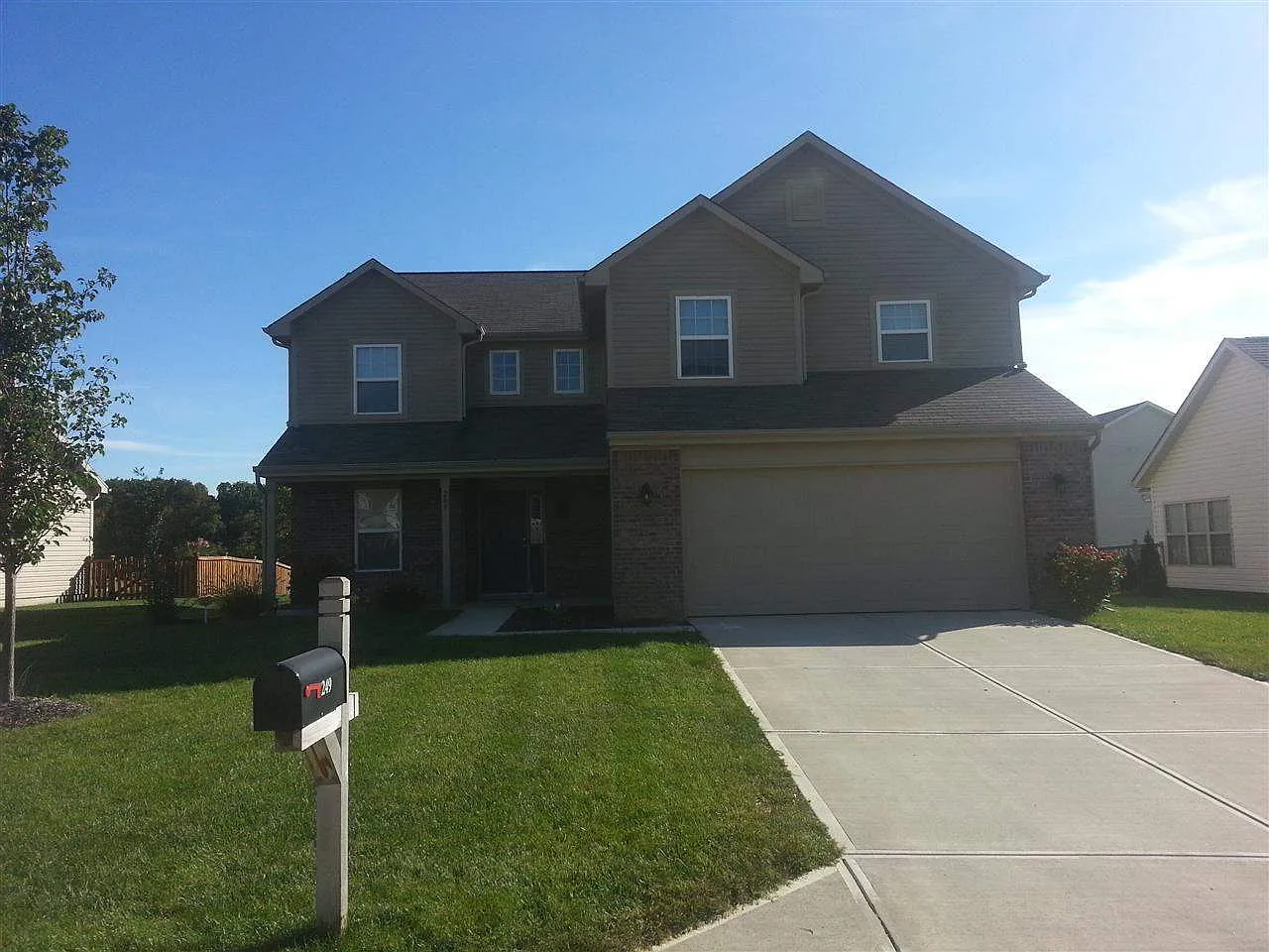 249 Macbeth Dr photo 1