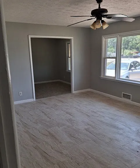 4314 Hendrix Dr — Photo 9