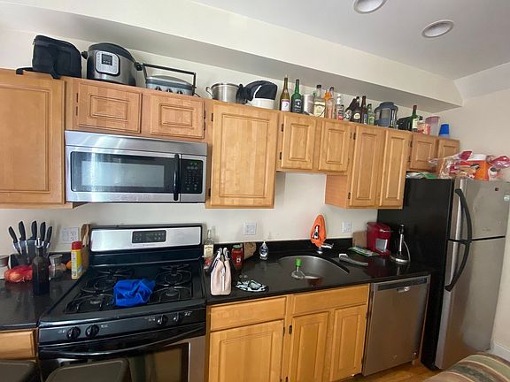 5th image of 13 Sewall St #13