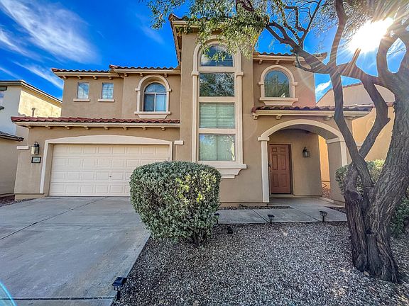 3rd image of 44 E Camino Limon Verde