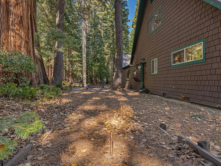400 Grimsel Pass Rd — Photo 38