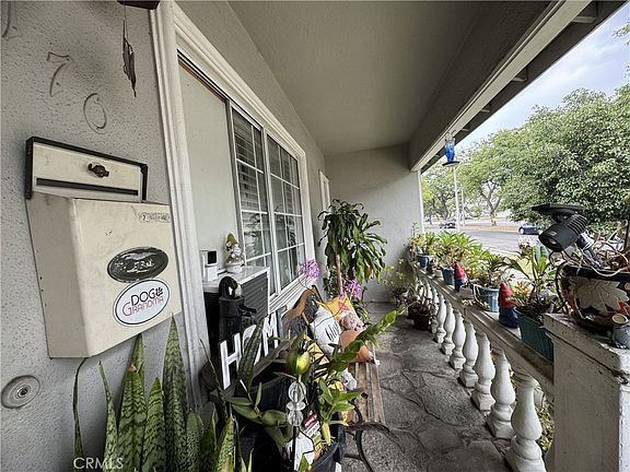 3rd image of 6170 Downey Ave