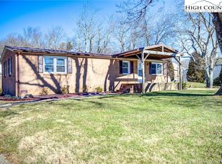 143 Loblolly Ln, Boone, NC 28607