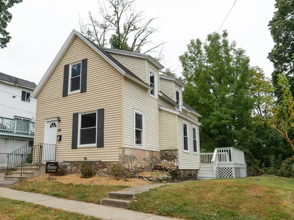 5 Lake View St, Worcester, MA 01604