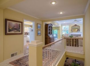 12814 Linden St, Leawood, KS 66209
