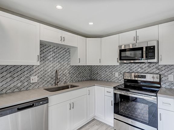 5th image of 3201 S Meridian Way Way S #A