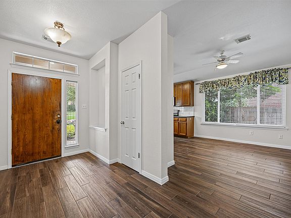 2nd image of 1824 Red Rock Dr