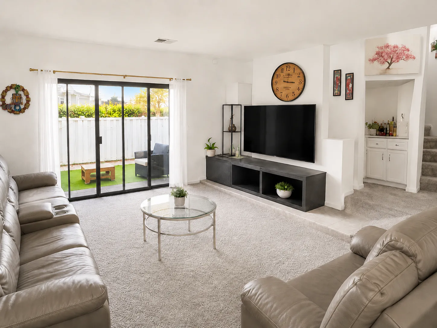 3 bed, 2.5 bath, 1462 sqft, $4,300 — Photo 4