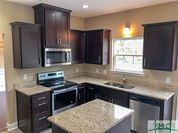 5th image of 723 Waterlilly Court