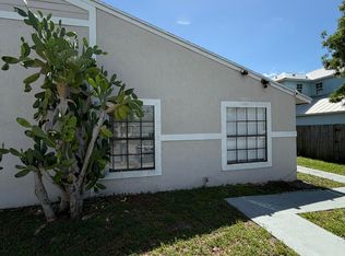 5803 SE Collins Ave, Stuart, FL 34997
