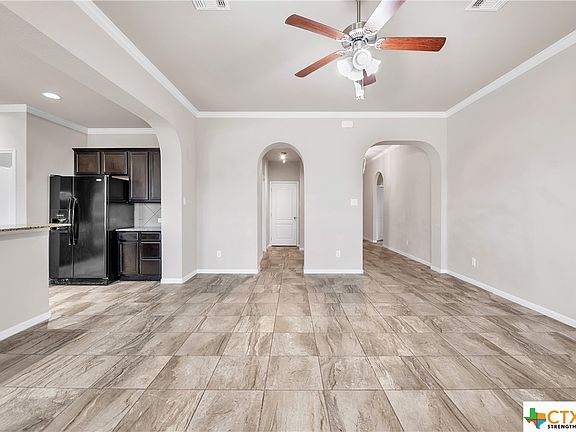 5th image of 606 Stonehouse Ln