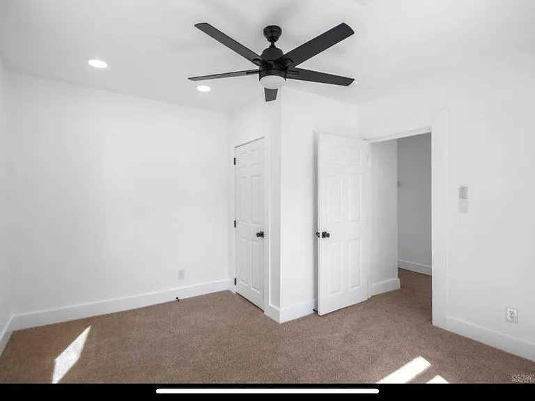 2501 S Maple St — Photo 9