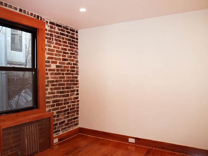 2nd image of 78 East Dr #3R