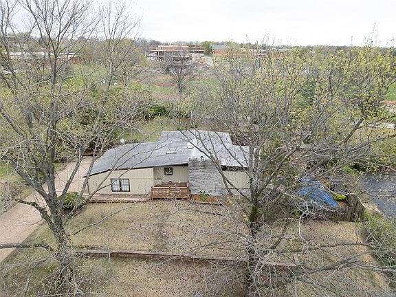 2nd image of 1494 Starlight Dr