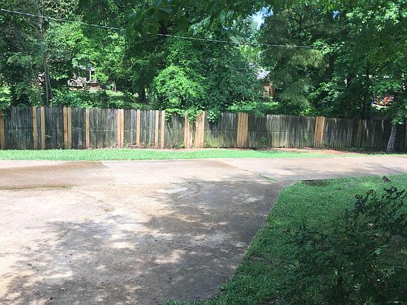 4th image of 124 Bent Creek Cir N
