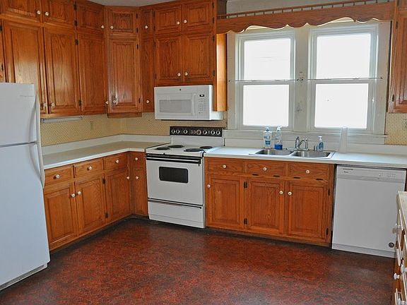2nd image of 310 Cleveland Ave