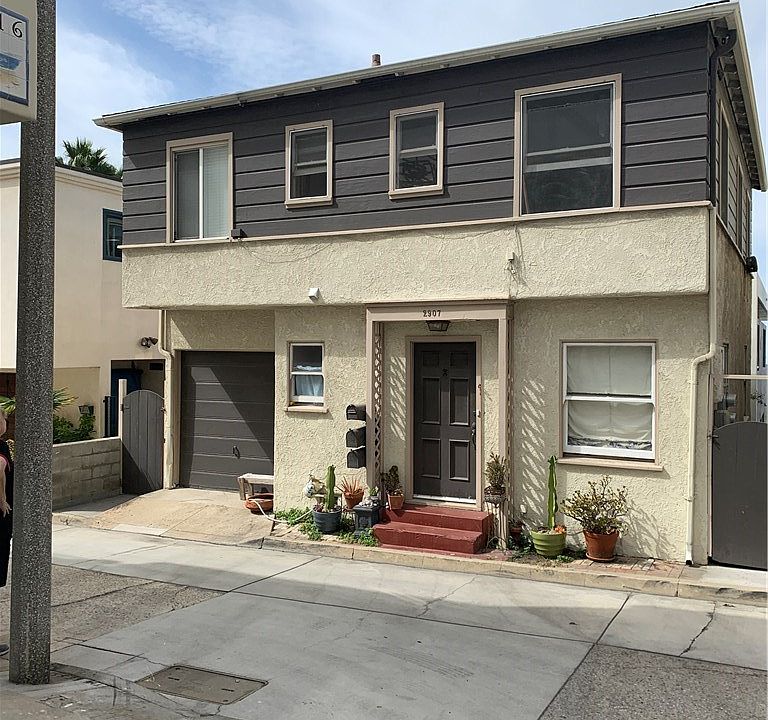 1st image of 2907 Bayview Dr