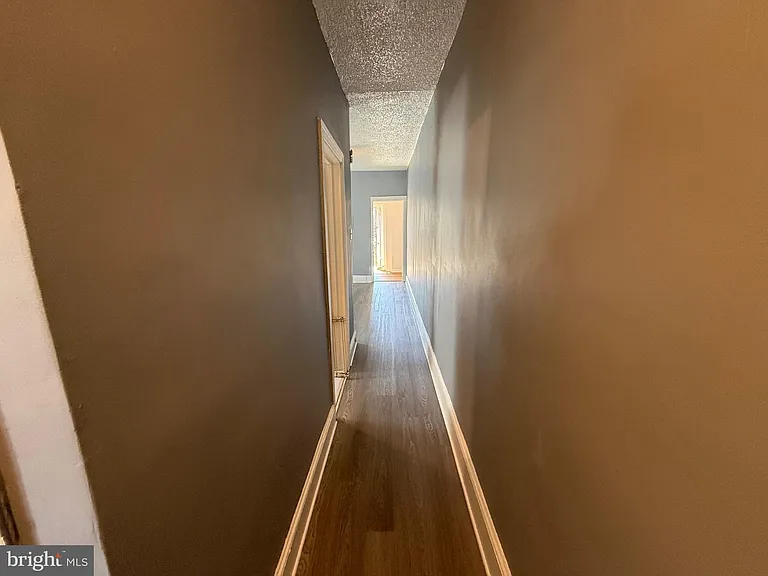 5052 Wayne Ave — Photo 8