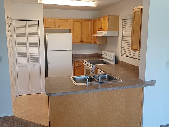4th image of 600 Sterthaus Dr #Ud8
