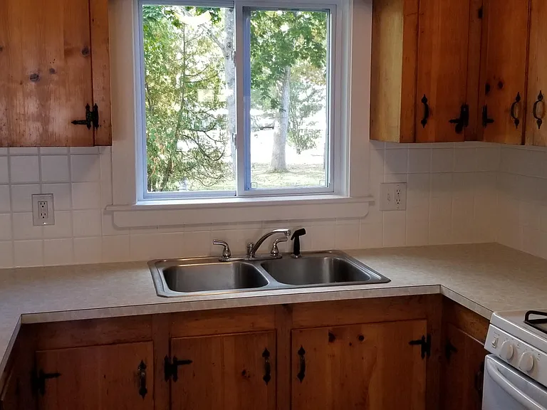 85 Castlewood Cir — Photo 16