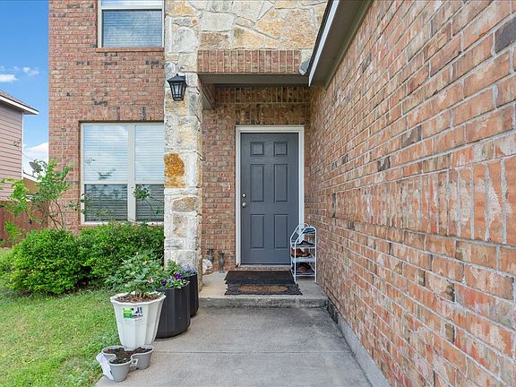 4th image of 10205 Mickler Ln