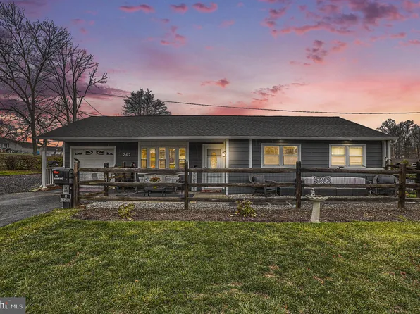 242 Brookside Rd, Norristown, PA 19401