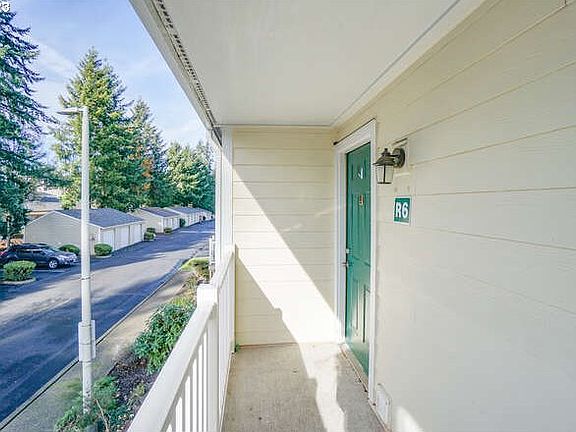 2nd image of 13216 NE Salmon Creek Ave