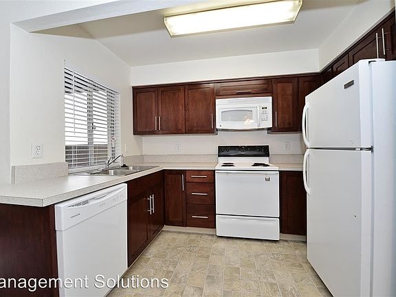3rd image of 1361 Caminito Gabaldon Unit B