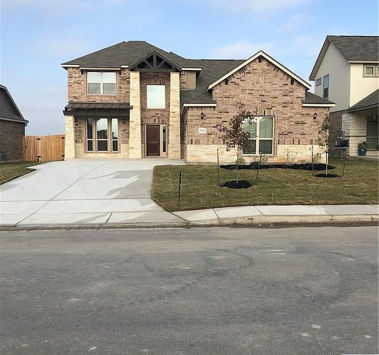 1st image of 1379 Garden Laurel