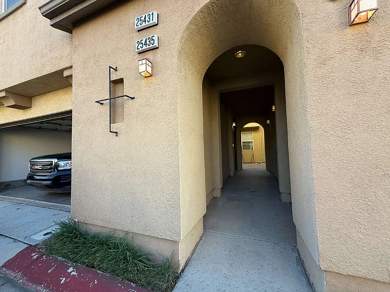 25431 Wharton Dr — Photo 23