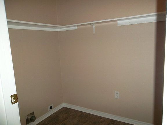 4th image of 510 Arabian Dr