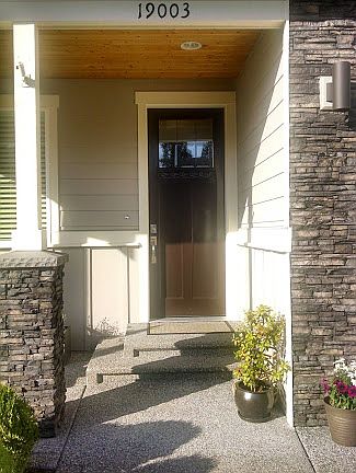 Beautiful 8' door w/glass