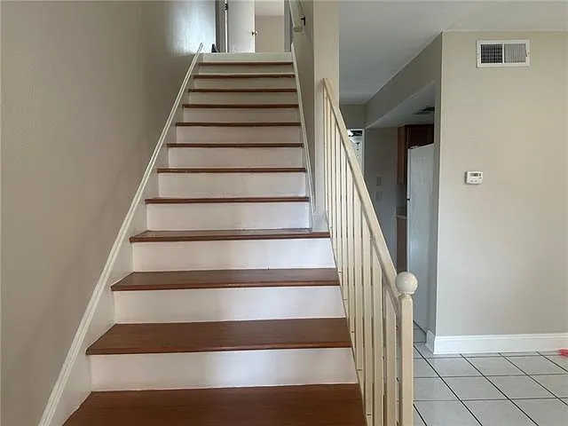 2 bed, 1.5 bath, 1139 sqft, $1,400 — Photo 3