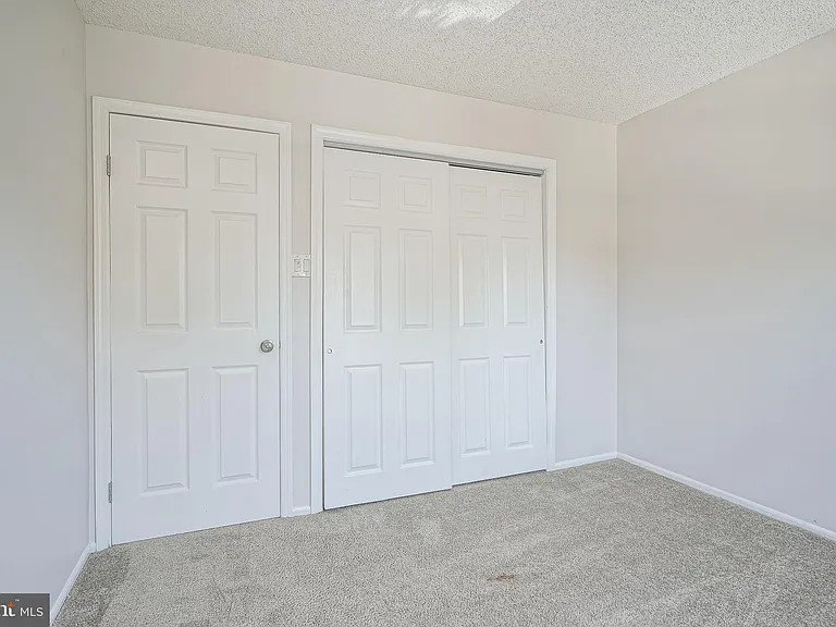 2205 Elberta Ln — Photo 13