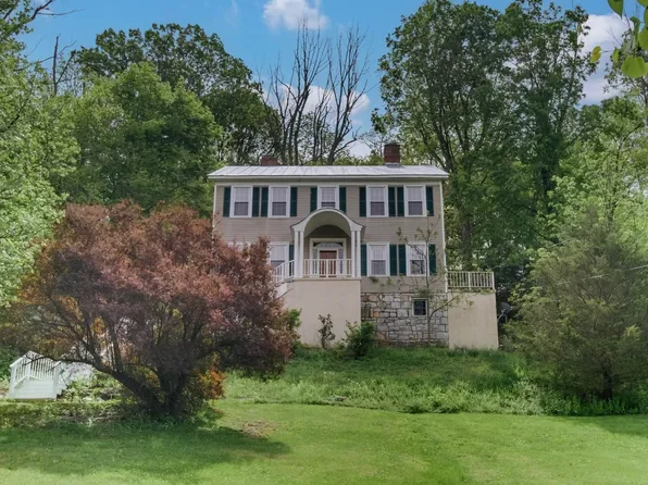 5210 Sam Snead Hwy, Hot Springs, VA 24445