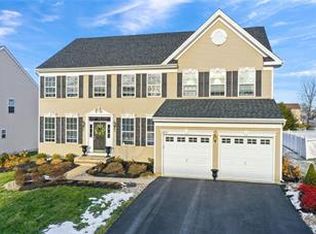 3611 Vista Dr, Macungie, PA 18062