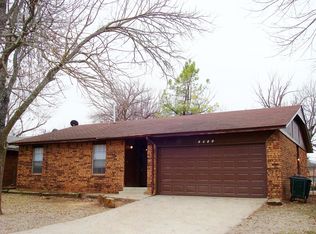2802 Maple Dr, Sand Springs, OK 74063