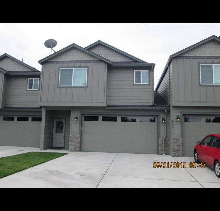 1st image of 2919 NW 117th Cir