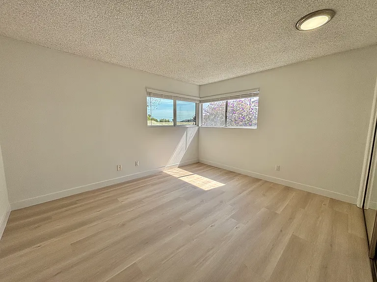 1808 Spreckels Ln #1 — Photo 3