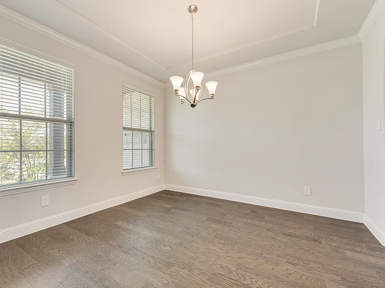 306 Duxbury Ct — Photo 22